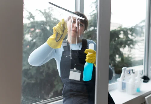 Nettoyage de vitres intérieures et extérieures à Sarceaux